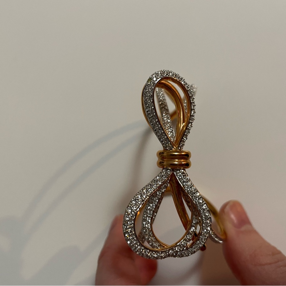 Swarovski bow bracelet